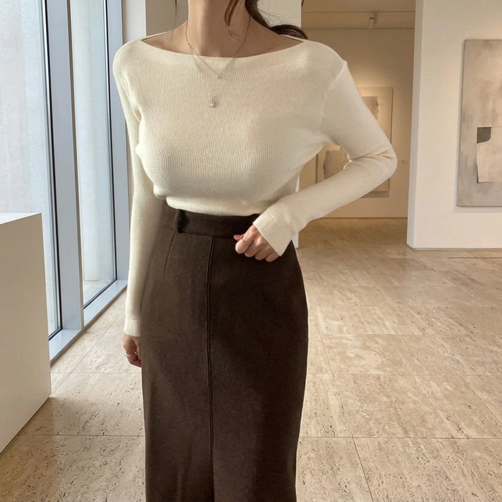 Oblique cream knit top in a bright gallery