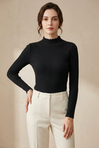 Camisola preta em modelo